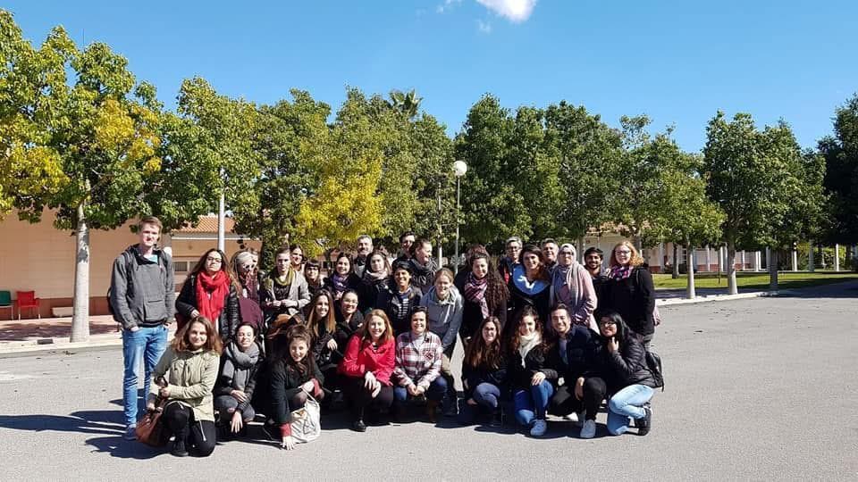 Más allá del aula